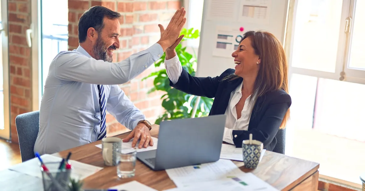 Ecommerce operators deciding between an enterprise AI support program and a storefront chat-plus-phone agent